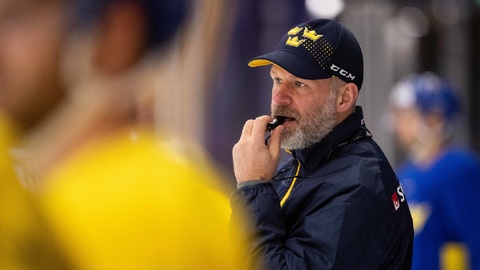 Rusové na turnaji Karjala zdolali Švédy po nájezdech.