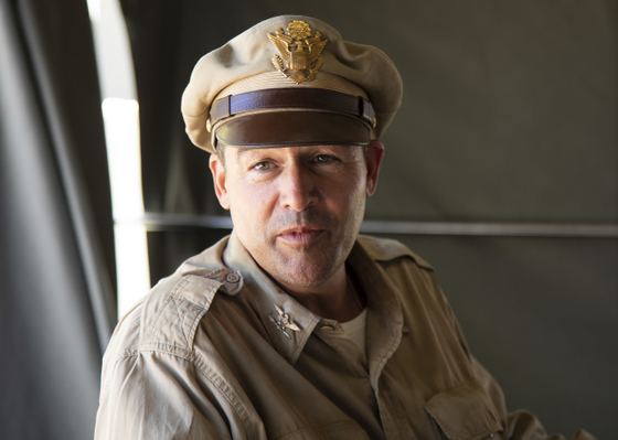 Herec Kyle Chandler.