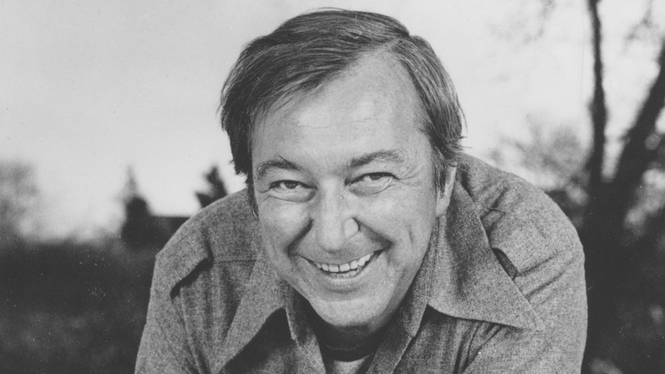 Výtvarník Jasper Johns. 