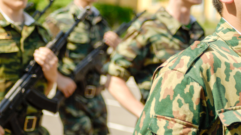 Ruská armáda rekrutovala skoro 300 000 lidí, uvádí Medvěděv