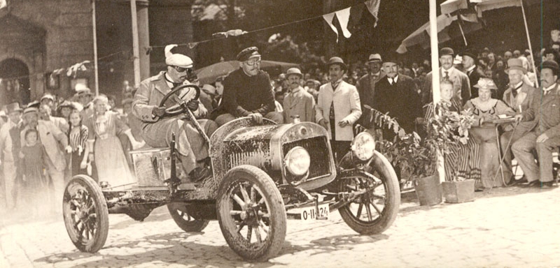 Dědeček automobil