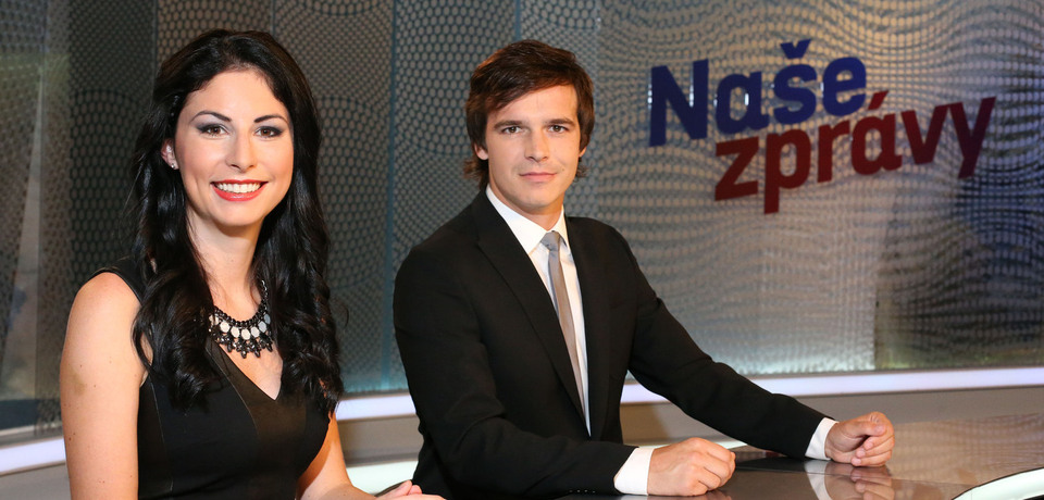 Nová moderátorská dvojice Našich zpráv Jeřábková a Převrátil - takhle jim to ladí!