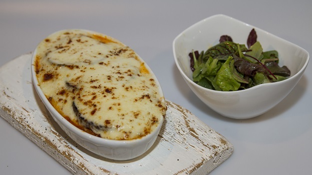 Zapečené lilky s masovým ragú  