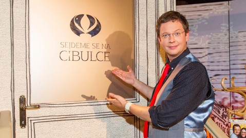 Show Aleše Cibulky Sejdeme se na Cibulce slaví 100