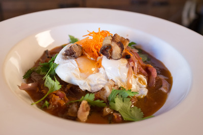 Ztracene_vejce s vinnou_omackou Ztracene_vejce s vinnou_omackou