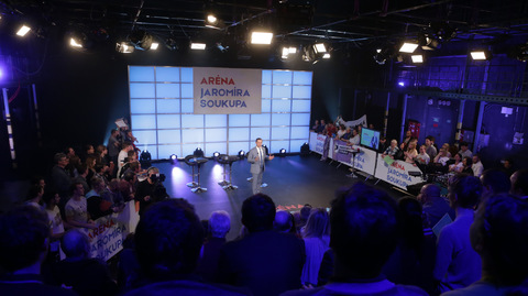 Aréna Jaromíra Soukupa se zástupci 4 politických stran   