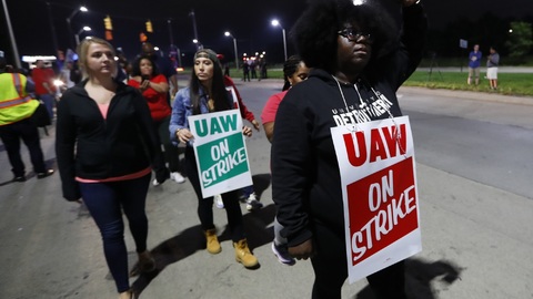Zaměstnanci GM vstoupili do stávky.