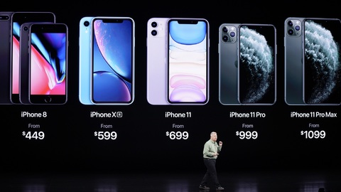 Apple zahájil prodej nových přístrojů.