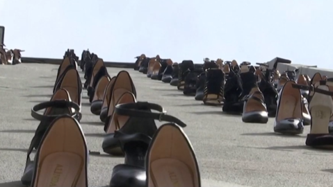 Umělecký památník v Istanbulu připomínající ženské oběti domácího násilí.