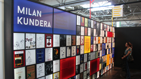 Výstava Milan Kundera (neztracen) v překladech.
