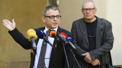 Ministr kultury Lubomír Zaorálek (vlevo), architekt Josef Pleskot (vpravo).