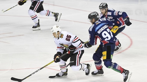 Hokejisté Chicaga v generálce na nový ročník NHL, který zahájí v pátek v Praze proti Philadelphii, vyhráli.