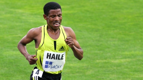 Haile Gebrselassie kritizoval podmínky pro maratonce v Dauhá.