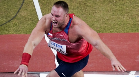 Český koulař Tomáš Staněk.