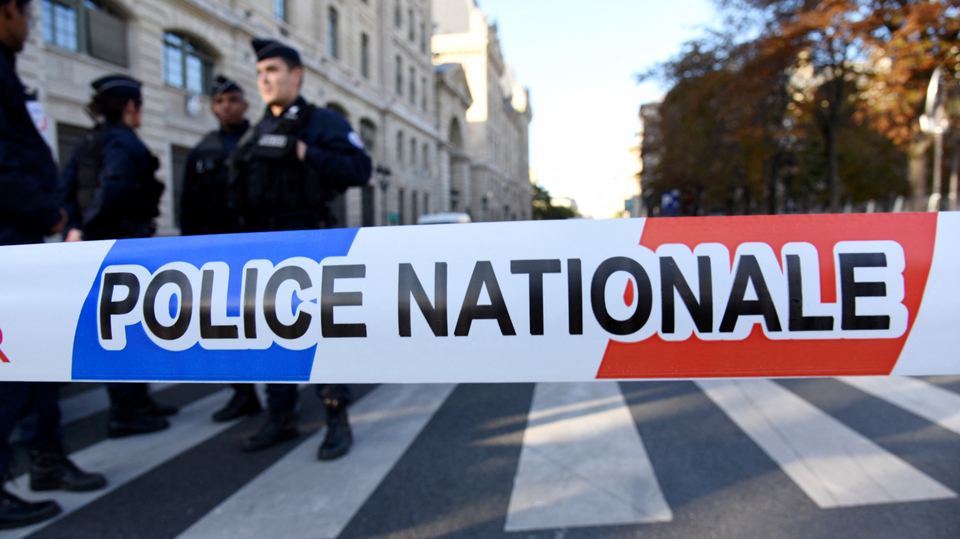 Policejní prefektura v Paříži po vražedném útoku jednoho ze zaměstnanců.