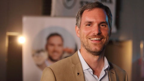 Zástupci Číny několikrát uvedli, že postoj pražského primátora Zdeňka Hřiba poškozuje vzájemné vztahy.