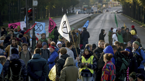 Klimatičtí aktivisté v Berlíně.