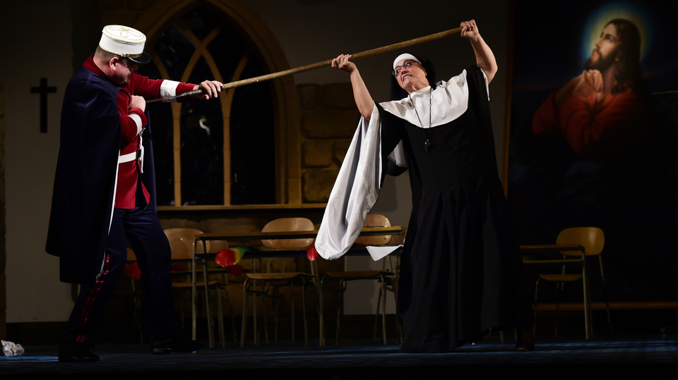 Inscenace operety Mamzelle Nitouche.