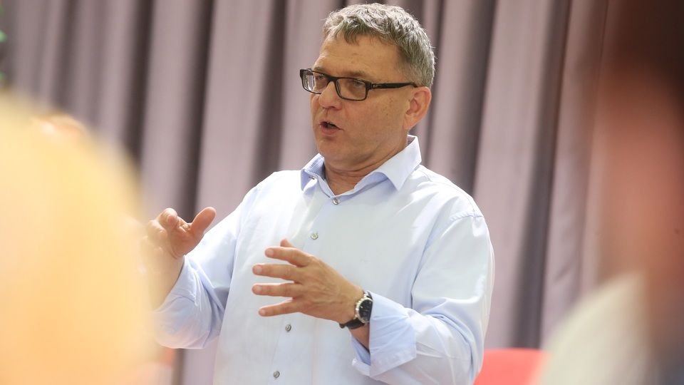 Lubomír Zaorálek kritizuje rozhodnutí sněmovní komise, která podá trestní oznámení na šest lidí.