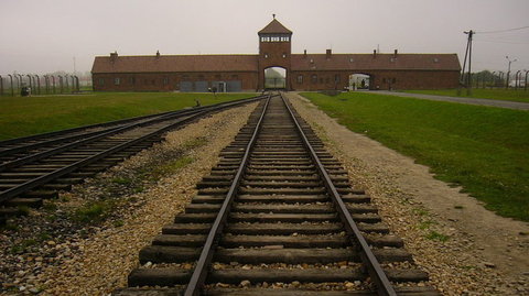 Čtyřicet dva atentátů na Hitlera