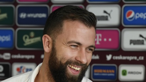 Záložník Josef Hušbauer v pondělním přípravném duelu se Severním Irskem podruhé v kariéře povede jako kapitán fotbalovou reprezentaci.