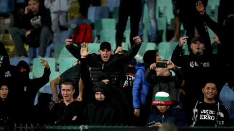 Bulharům za rasismus hrozí zavřený stadion.