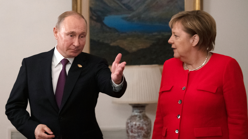 Vladimir Putin s Angelou Merkelovou. 