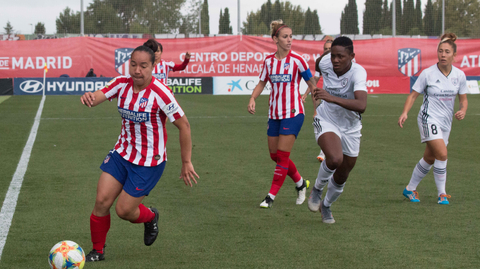 Ženský fotbalový tým Atléctica Madrid.