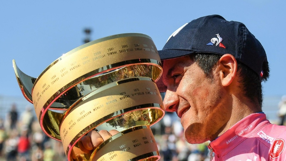 Cyklistické Giro d'Italia odstartuje v příštím roce třemi etapami na území Maďarska. Na snímku vítěz loňského závodu Richard Carapas. 