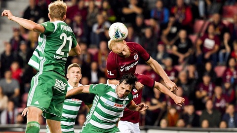 Sparťanští fotbalisté v utkání 14. kola fotbalové ligy porazili v pražském derby Bohemians 1905 4:0 a navázali tak na stejně vysoké vítězství v předchozím domácím duelu proti Karviné. Se svým dnešním soupeřem Letenští neprohráli už 24. ligový zápas v řadě od roku 2001. O branky domácích se postarali Libor Kozák, Guélor Kanga, Martin Hašek a Semih Kaya. Hosté podali snaživý výkon, ale o gólovou radost je připravila střelecká nemohoucnost a výborný výkon brankáře Milana Heči.