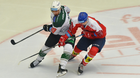 Zleva Martin Kohout z Karlových Varů a Tomáš Jelínek z Pardubic.