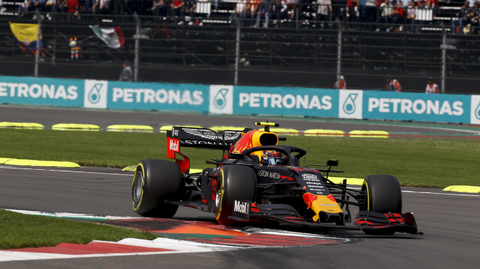 Pilot Alexander Albon.