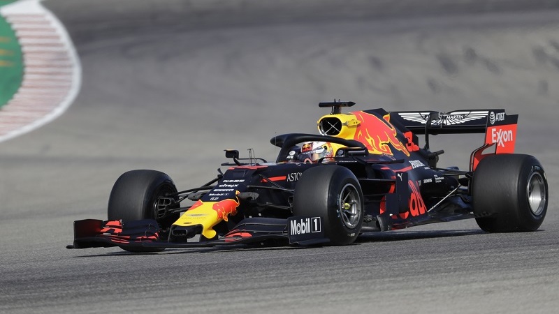 Verstappen v tréninku vládl, Hamilton se zlobil.