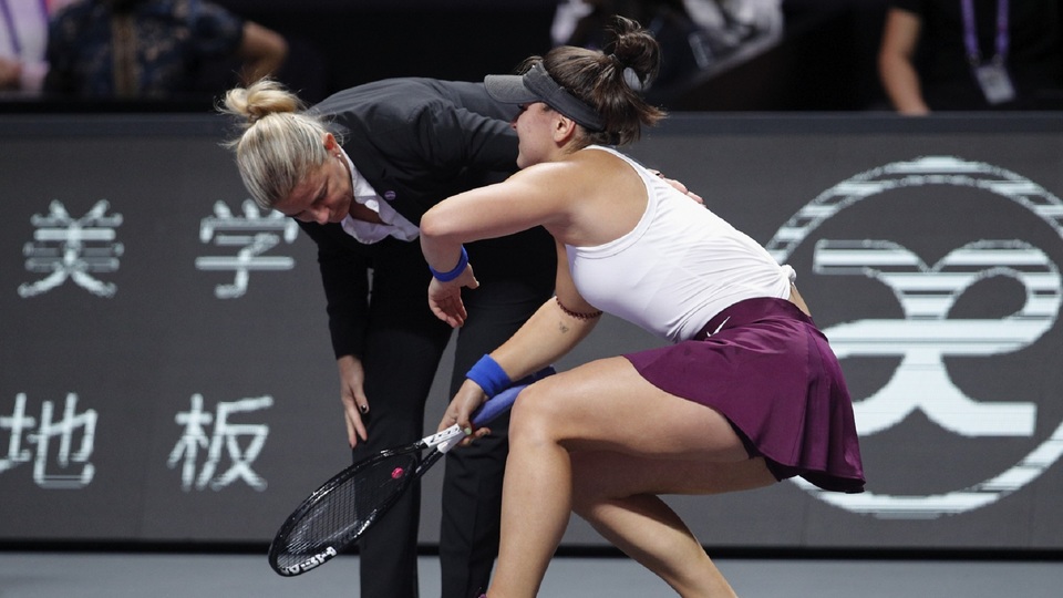 Pro mladičkou kanadskou raketu Biancu Andreescuovou skončil prestižní Turnaj mistryň nejhůř, jak mohl. 