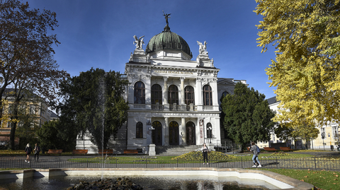 Historická výstavní budova Slezského zemského muzea v Opavě.