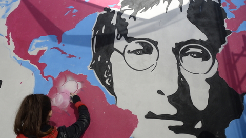 Lennonova zeď v Praze 1.