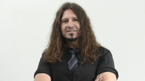 Kanadský kytarista řeckého původu Phil Theofilos Xenidis.