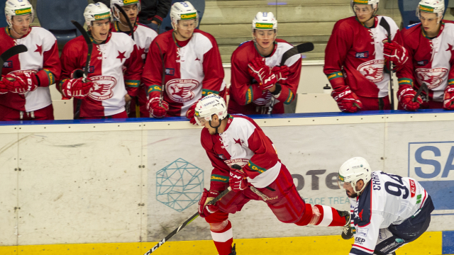 První česká liga versus NHL. Slávisté napodobovali unikátní góly z NHL