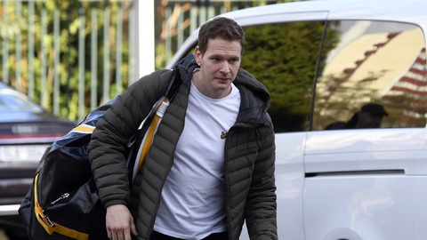 Těžký zápas, v němž bude důležitý dobrý pohyb, očekává dnes v souboji s finskými hokejisty na turnaji Karjala reprezentační obránce Jakub Krejčík.