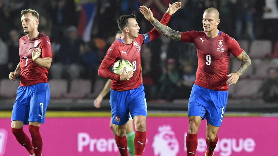 Příště už (zleva) Ladislav Krejčí, Vladimír Darida a Zdeněk Ondrášek obléknou zelené dresy.