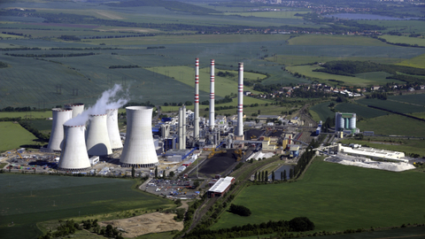 Uhelná elektrárna Počerady.