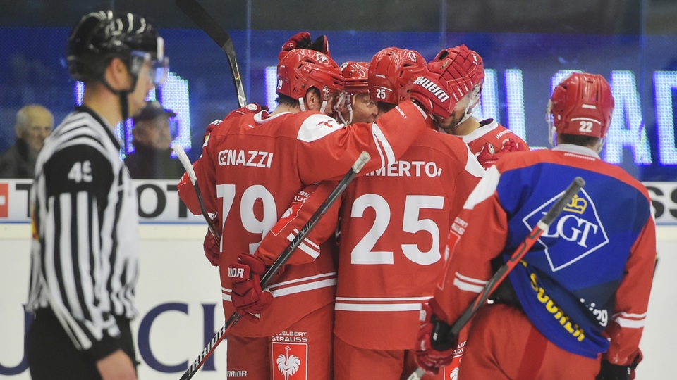Hokejisté Plzně podlehli v úvodním utkání osmifinále Ligy mistrů na svém ledě Lausanne 1:2 a do play off nevstoupili šťastně.