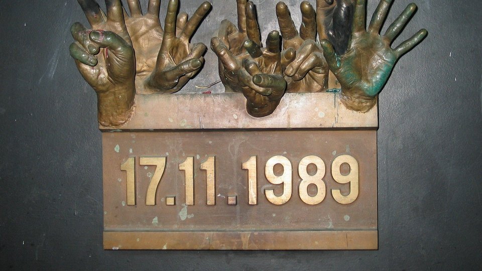 Památník událostí 17. listopadu v Praze.