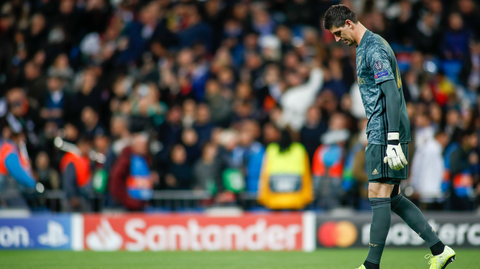 Brankář Thibaut Courtois při zápase Ligy mistrů proti Galatasarayi.