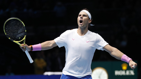 Nadal na Turnaji mistrů porazil Tsitsipase, postup zatím jistý nemá