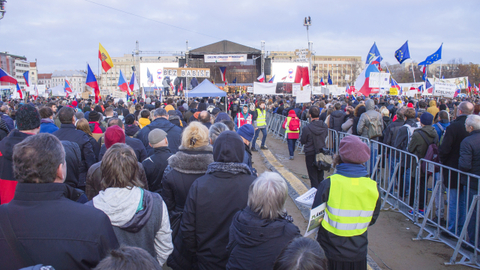 Demonstrace na Letné.