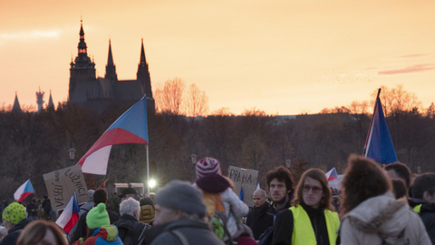 Demonstrace na Letné.