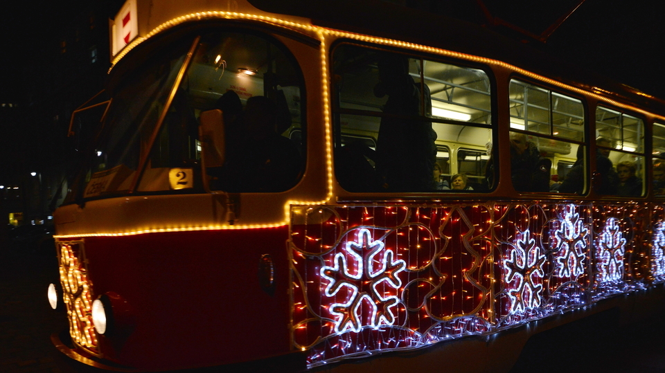 Brněnská vánoční tramvaj.