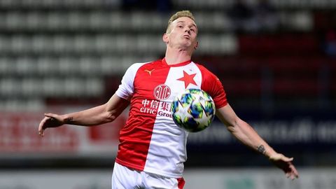 Záložník pražské Slavie Petr Ševčík.