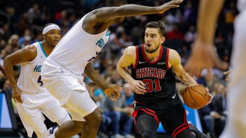 Tomáš Satoranský v dresu Chicaga Bulls.